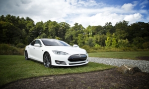 Tesla - jak wpłynęła na ekologię w motoryzacji
