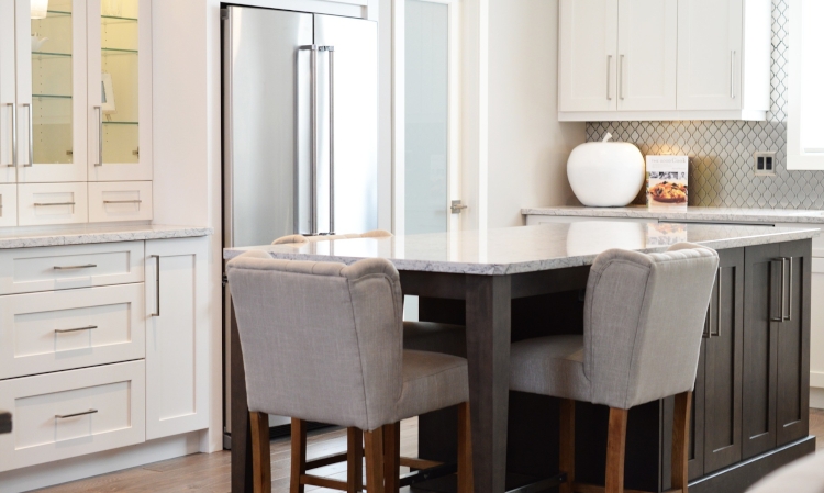 Krzesła do kuchni – jak wybrać te najlepsze?